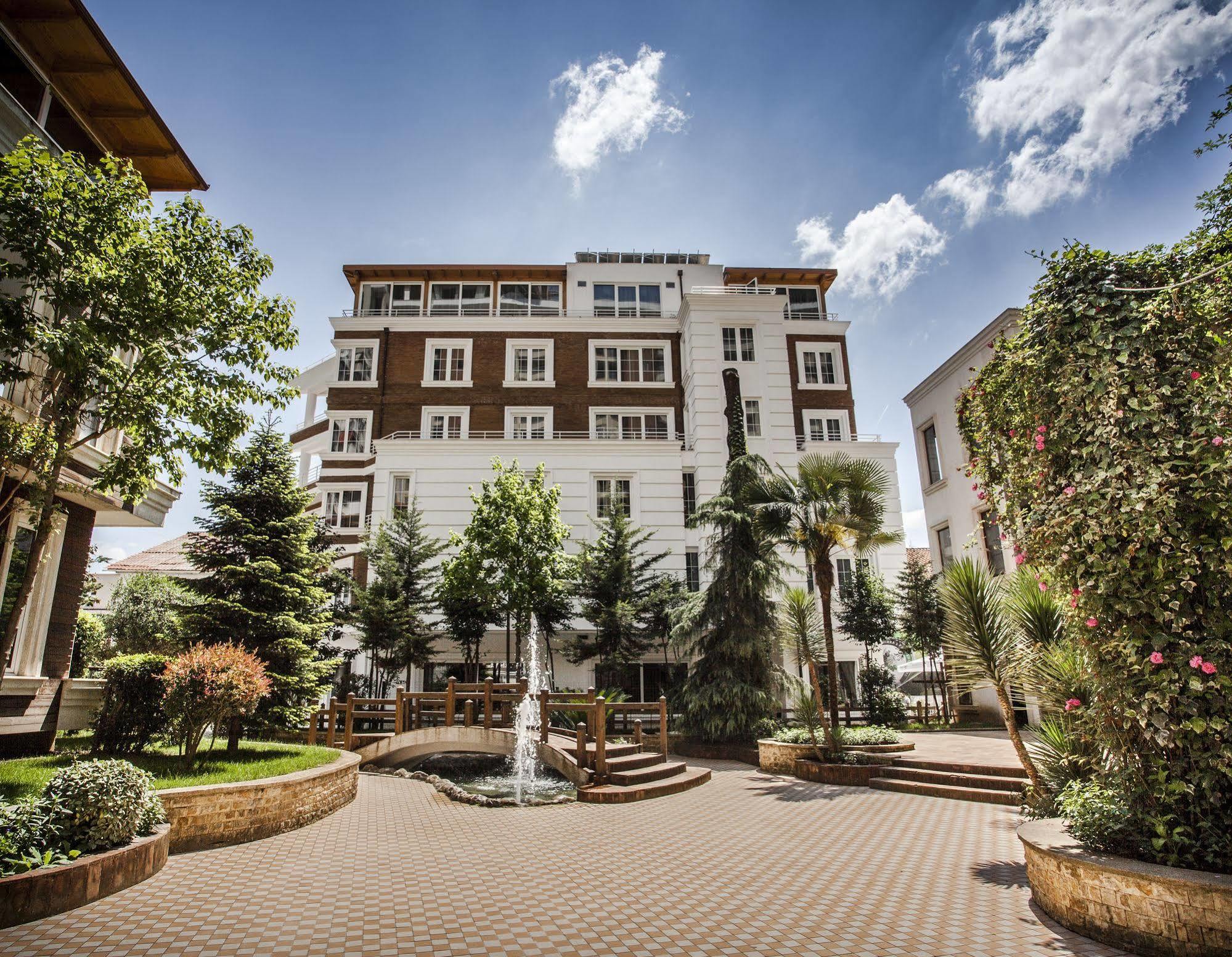 Prestige Hotel Tirana Zewnętrze zdjęcie